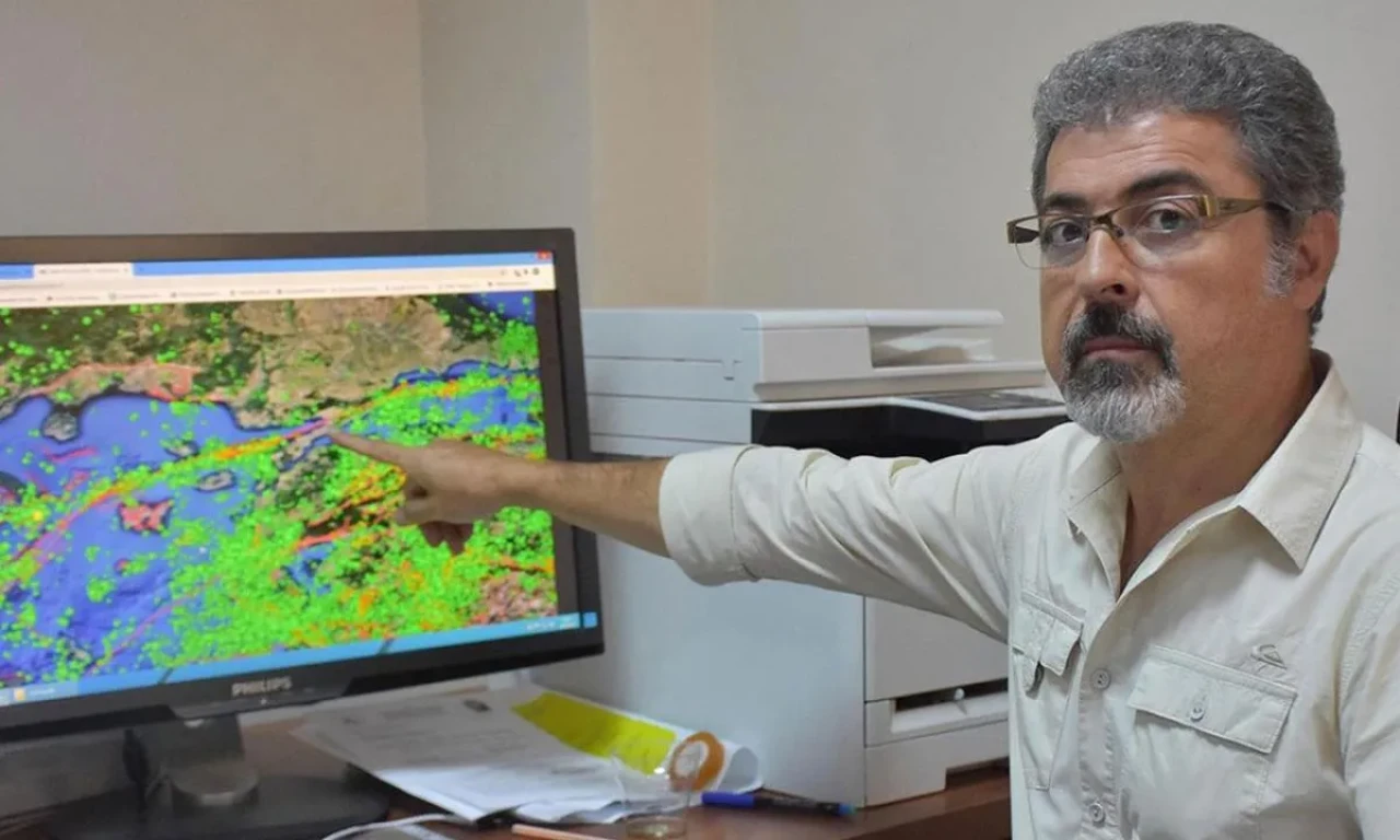 Sındırgı'daki Sarsıntılar Ne Anlama Geliyor? Uzmanlardan Çarpıcı Açıklama: Ölü Faylar Hareketlendi