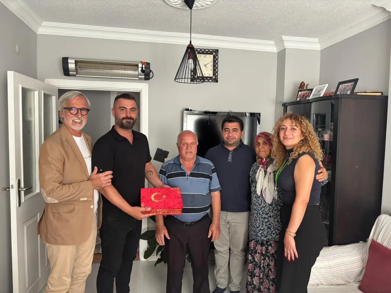 İzmit Belediyesi’nden Kıbrıs gazilerine anlamlı ziyaret