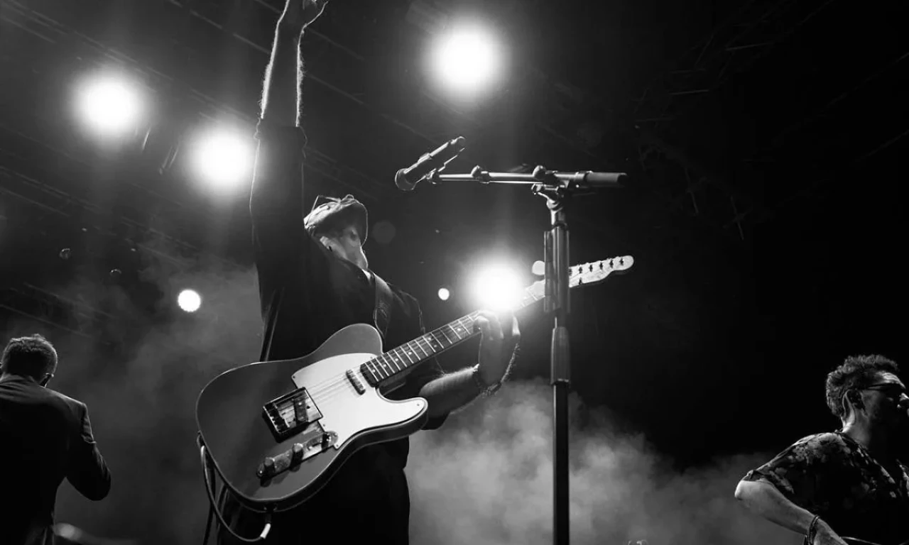 Ünlü müzik grubu dağıldı iddialarıyla çalkalanıyor! Konserlerinin geleceği belirsiz