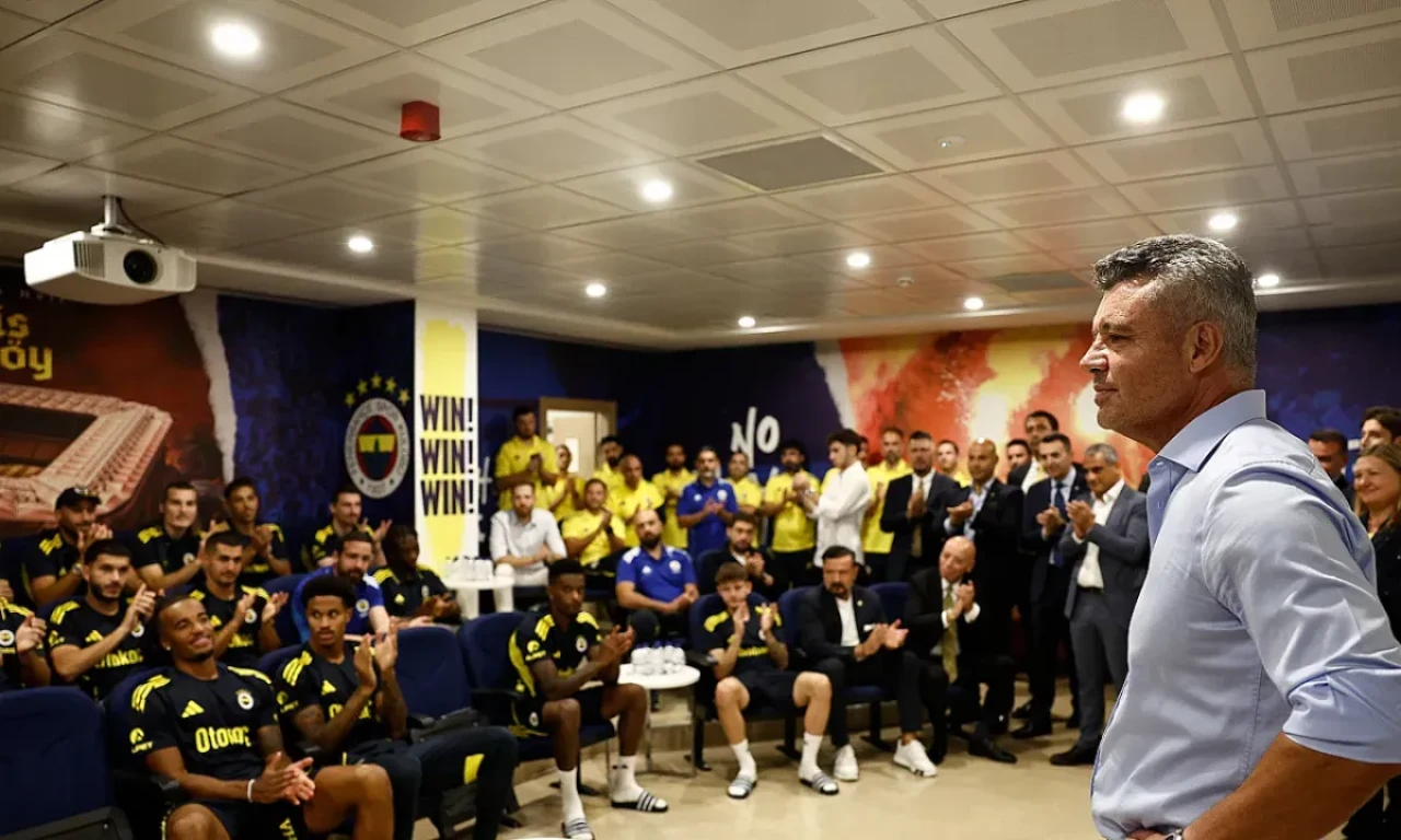 Fenerbahçe'nin santrafor arayışı devam ediyor: Sörloth mu, Lukaku mu transfer edilecek?