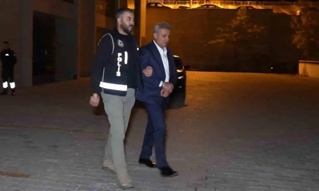 AK Parti'den ihracı istenmişti! AK Partili Yahşihan Belediye Başkanı Ahmet Sungur tutuklandı!