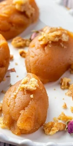 Mutfaklarda huzur dolu anlar: Lezzetiyle büyüleyen un helvası tarifiyle mutluluğu sofralarınıza taşıyın!