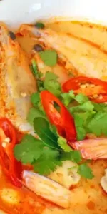 Tayland'ın Lezzetli Sırrı: Tom Yum Goong Artık Sofralarınızda!