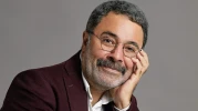 Ünlü Yazar Ahmet Ümit'in Hayatı ve Eserleri Hakkında Merak Edilenler!