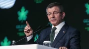 Davutoğlu, Özgür Özel'e yönelik saldırıyı kınadı: "Demokrasiye ve fikir özgürlüğüne yapılmış bir saldırıdır"