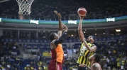 Fenerbahçe Beko, Galatasaray'ı farklı geçti