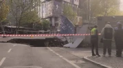 Sarıyer'de Yol Çöktü, Trafiğe Kapatıldı: Sürücüler İçin Uyarı!