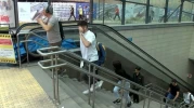 Ünalan Metro İstasyonu'nda yürüyen merdiven kırıldı! Yolcular isyan etti - TRHaber