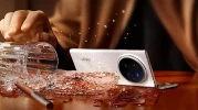Bu telefona ne su ne de toz giriyor! Samsung'u sollayacak hareket