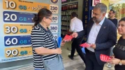 CHP İzmir'den hemşehrileriyle sokakta bayramlaşma!