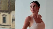 Melis Sezen bayramda 'Çiçek açtı'