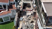 İstanbul Boğazı'ndaki kaçak yapıların yıkımına devam ediliyor