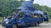 Barış görüşmelerinden saatler sonra, Rusya sivil otobüsü vurdu