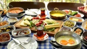 Kahvaltının Rüya Sırları: Ruh Halinizi ve Beklentilerinizi Yansıtan Gizemli Mesajlar