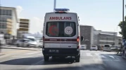 Kamyonetle otomobil çarpıştı: 2 kişi yaralandı