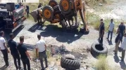Şarampole yuvarlanan iş makinesinin operatörü yaralandı