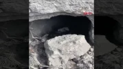Irak'ın Kuzeyindeki Mağarada Teröristlerden Ele Geçirilen Silah ve Mühimmatlar!