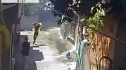 Miras anlaşmazlığı nedeniyle yeğenini yaktı; o anlar kamerada