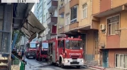 Bağcılar’da izolasyon malzemeleri yandı, 3 katlı binada hasar oluştu