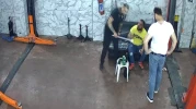 Tartıştıkları kişiyi levye ile döven 2 şüpheli tutuklandı