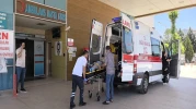 Devrilen suntaların altında kalan işçi yaralandı