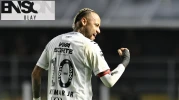 Neymar ilk golünü attı