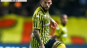 Yıldız futbolcunun cinsel organını köpek ısırdı!