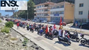 Kurtuluş Savaşı'nda cephanenin taşındığı İstiklal Yolu'nu motorlarıyla geçtiler