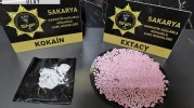 Durdurulan araçta kokain ve uyuşturu hap ele geçirildi