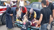 Otomobil virajı alamayıp yamaca çarptı; 4 yaralı