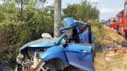 Otomobil beton direğe çarptı; 2 çocuk öldü