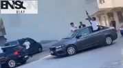 Düğünde uzun namlulu silahlarla tehlikeli kutlama