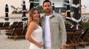 Esra Erol'un kardeşi Eda Erol, bebek sahibi oldu! Küçük oğlunu ilk kez kucağına aldı.