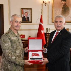 Emekliliğini isteyen Korgeneral Tevfik Algan kimdir? Tevfik Algan hangi görevlerde bulundu?
