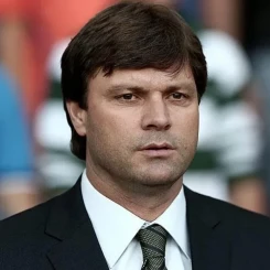 Futbol camiasında tanınan isimlerden biri olan Ertuğrul Sağlam'ın hayatı merak konusu oldu. Peki, Ertuğrul Sağlam kimdir, kaç yaşındadır, nerelidir, evli midir, eşi kimdir ve hangi takımları çalıştırmıştır?