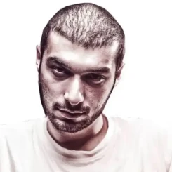 Türk rap müziğinin sevilen ismi Sansar Salvo'nun sıra dışı hayatı!