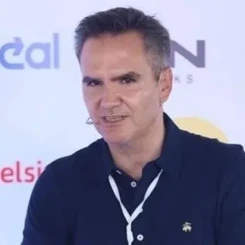 Burçin Gözlüklü kimdir?