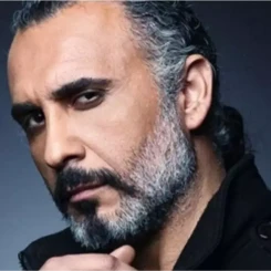 Türk Oyuncu Alper Atak'ın Kariyeri ve Başarıları