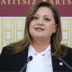 Türk televizyon dünyasının sevilen isimlerinden Burcu Köksal hakkında merak edilenler!