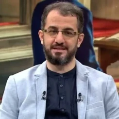 Akademisyenlikten Müftülüğe Farklı Bir Kariyer: Emrullah Tuncel'in Yaşamı ve Başarı Hikayesi!