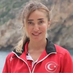 Türkiye'nin gururu milli dalgıç Şahika Ercümen hakkında merak edilenler!