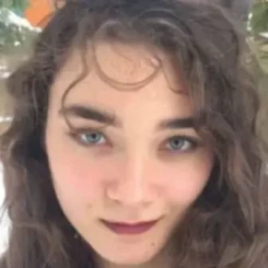 Sibel Kasapoğlu Kimdir? Bez Bebek’in Özge’si Sibel Kasapoğlu Kaç Yaşında, Nereli ve Kariyeri