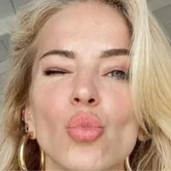 Burcu Esmersoy'un Hayatı ve Kariyeri Hakkında Sürpriz Detaylar Ortaya Çıktı!