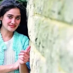 Ünlü oyuncu Meltem Miraloğlu'nun evlendiği rahip ve dini değişikliği ile ilgili çıkan haberler asılsız çıktı! Peki yeni eşi kim?