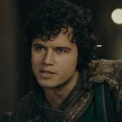 Survivor 2026 yarışmasının iddialı isimlerinden biri olan Engincan Tura'nın yaşamı merak konusu! Peki kimdir, kaç yaşında, nereli ve ne iş yapıyor?