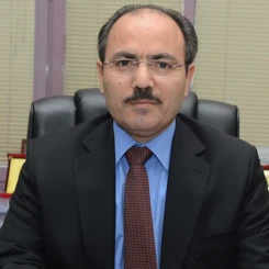 Mahmut Güngör kimdir? Pamukkale Üniversitesi Rektörü Prof. Dr. Mahmut Güngör'ün hayatı ve kariyeri