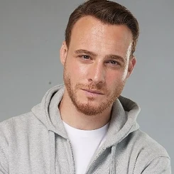 Ünlü oyuncu Kerem Bürsin'in kariyeri ve özel hayatı hakkında bilgiler verildi