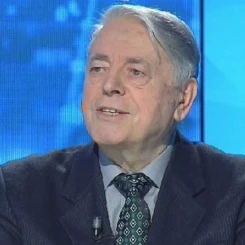 Ünlü Türk oyuncu Abdi Baleta'nın sıra dışı hayatı ve başarılı kariyeri merak konusu oldu.