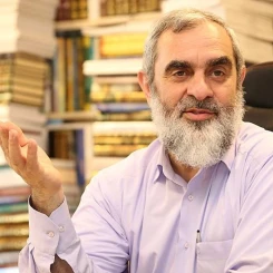 Nureddin Yıldız: Eğitim ve Dini Çalışmalarıyla Bilinen İsim Hakkında Merak Edilenler