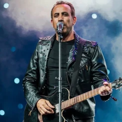 Haluk Levent evli mi, eşi kimdir? Rockçı sanatçının ilginç hayatı